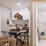 Seba - 2 Bedrooms In Santo Antonio Лиссабон